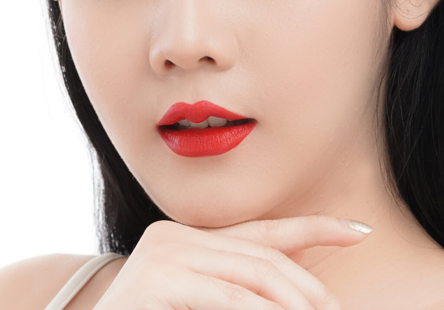 เรื่อง “ ปากกระจับ ( Lipssurgery ) ” ทำไมต้อง เมโกะ คลินิก